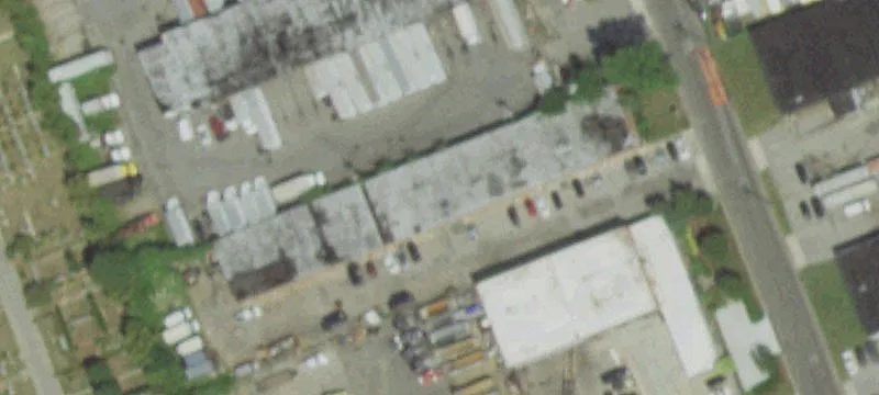 Clear-Span Warehouse with Overhead Door