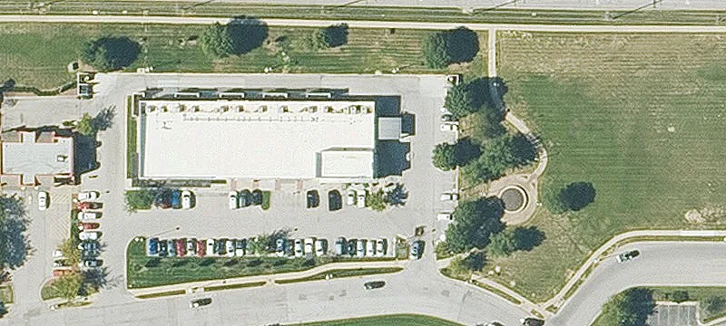 Retail Suite in Grocery-Anchored Center