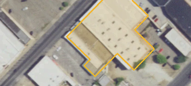 Retail Space Near Courthouse