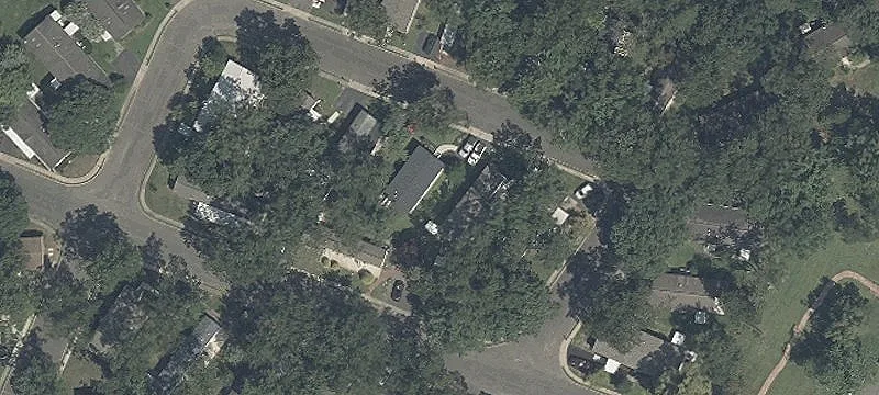 Grocery-Anchored Shopping Center Pad Site
