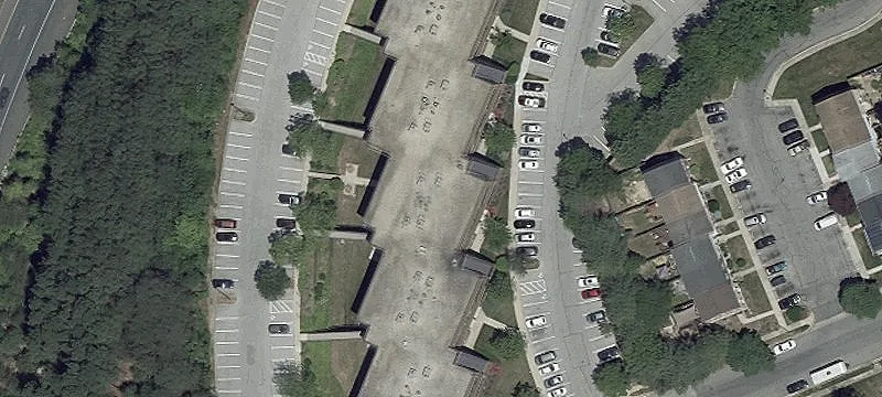 End-Unit Office Space