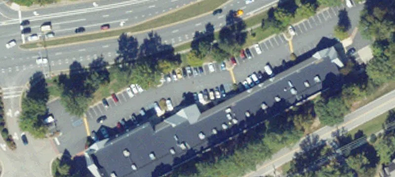 Retail Space in Shopping District