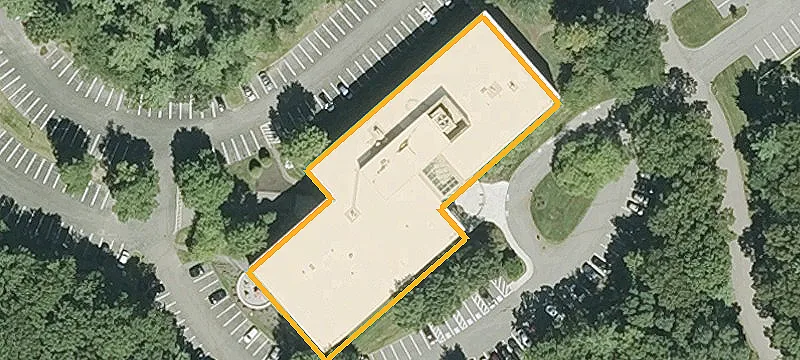 Modern Office Suites in Campus