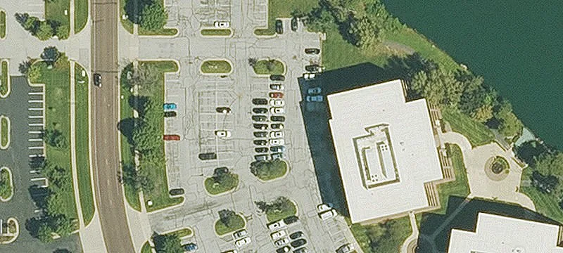 Office Building with Flexible Expansion
