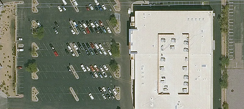 Highly Visible Retail Box
