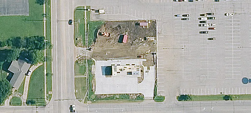 Single-Tenant QSR with Dual Drive-Thru