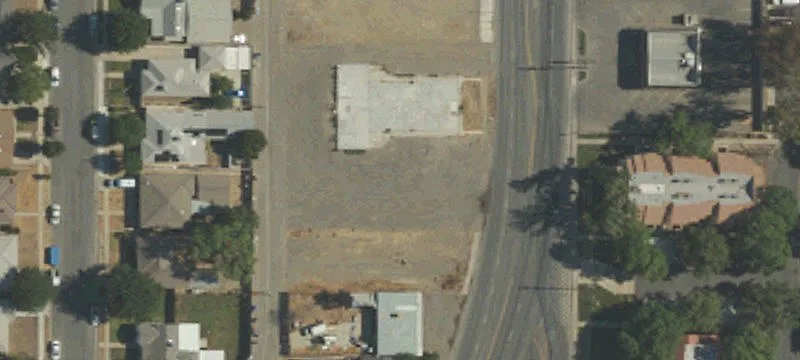 Retail Pads with Drive-Through