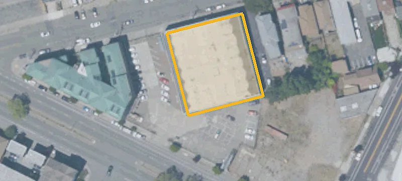 Industrial Building with Freight Elevator