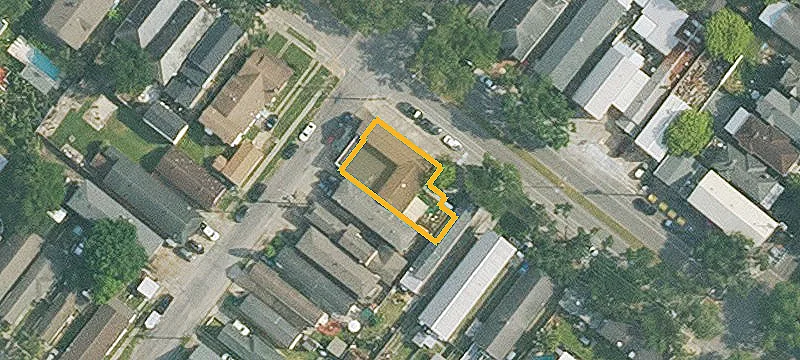Corner-Lot Duplex with Historic Zoning