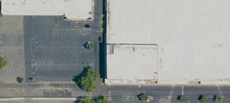 Below-Grade Warehouse with Dock Doors