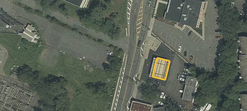 Multi-Level Retail Center