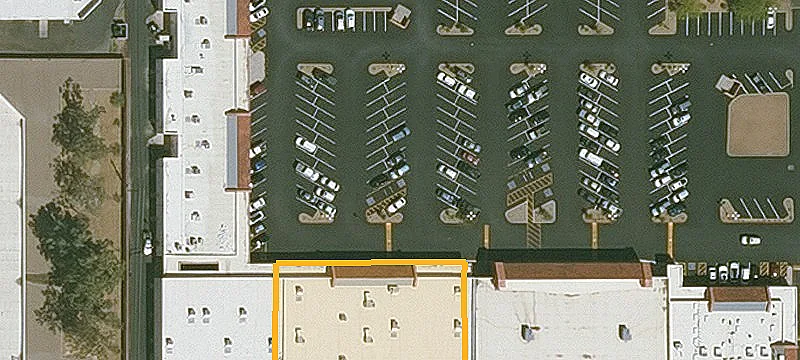 Sprinklered Warehouse with Grade-Level Doors