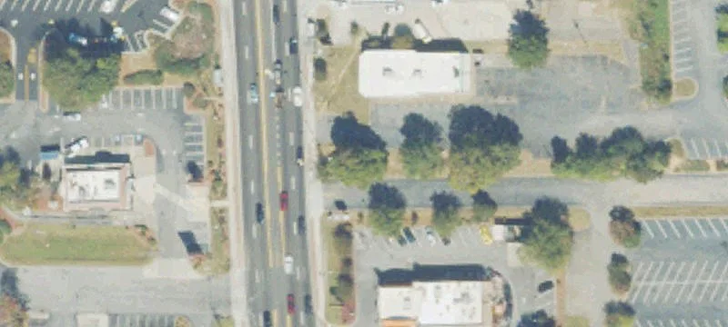 Retail Anchor Space with High Traffic