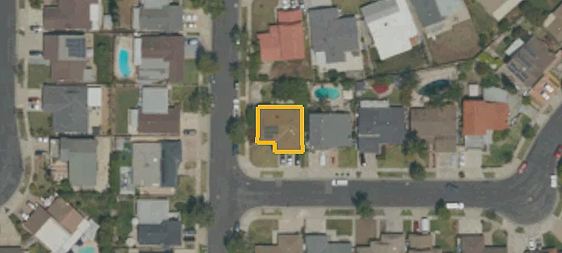 Warehouse with Fenced Yard