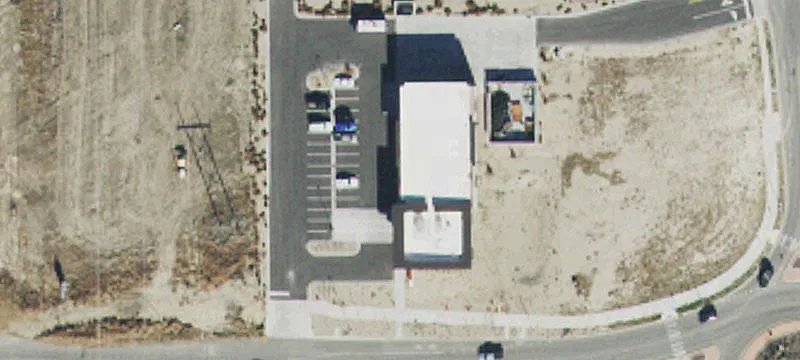 Commercial Land with Build-to-Suit Pads