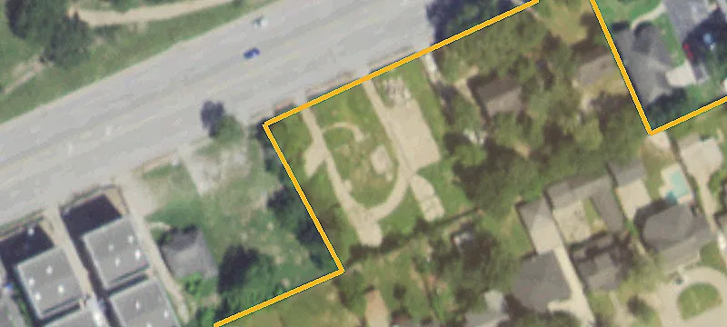 Fully Fenced Commercial Land Lot