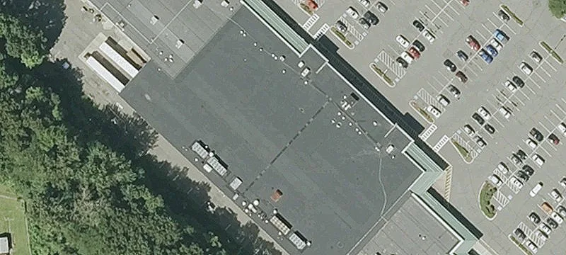 Neighborhood Shopping Center Anchored by Stop & Shop