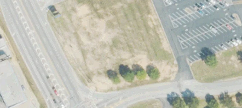 Three-Parcel Commercial Land