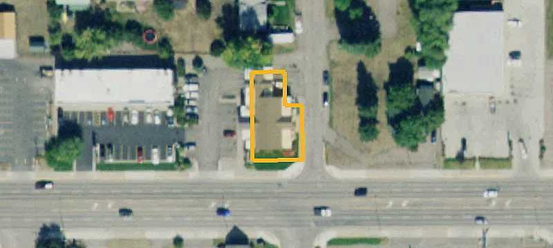 Freestanding Class A Bank Building