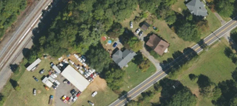 Auto Shop with 4 Bays