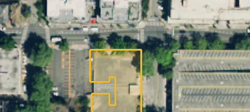 Retail Space with High Visibility