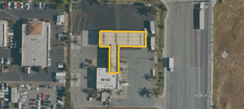 Warehouse with Thirty-Two-Foot Clear Height