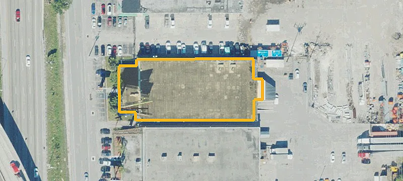 Dock-High Distribution Facility