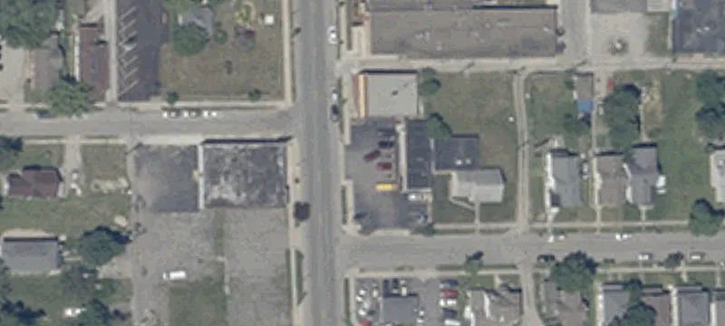 C3 Corner Grocery Store with Walk-In Cooler