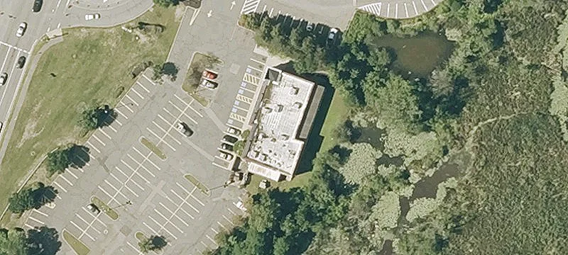 Retail Space with Signalized Access