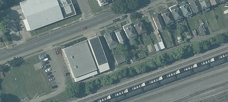 Retail Space with High-Traffic Visibility
