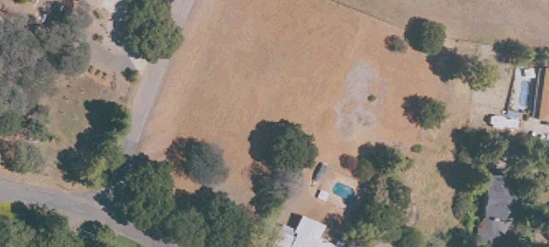 Lakefront Residential Homesite