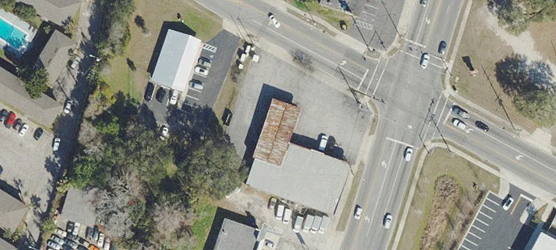 Multi-tenant Retail Space