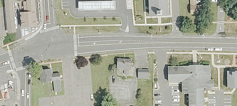 9-Unit Shopping Center Plaza