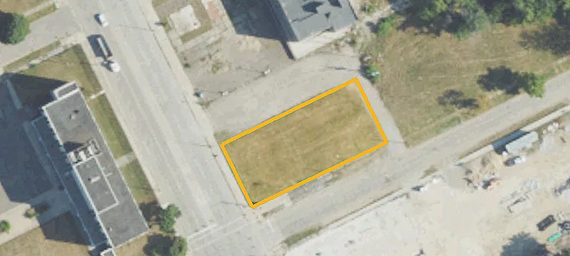Corner Lot Zoned B4 Land