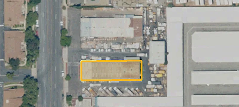 Warehouse with 16-Foot Clear Height