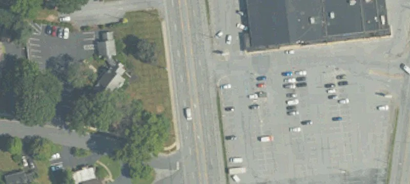 Retail Shopping Center at Signalized Intersection