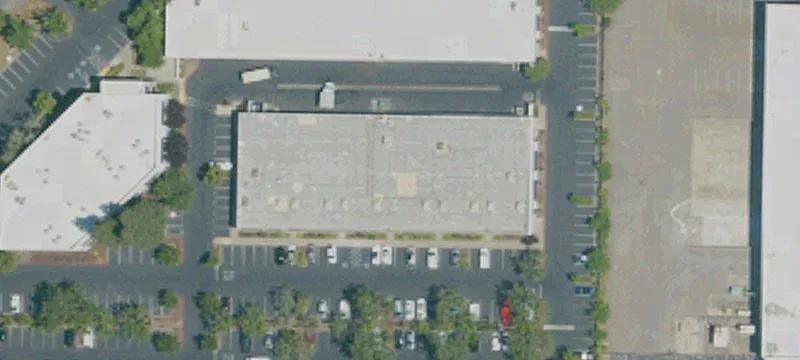 Freestanding One-Story Flex Building