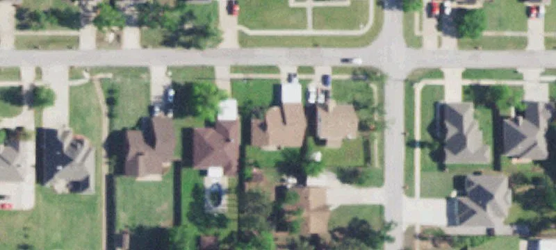 Freestanding Office Building with Fenced Yard