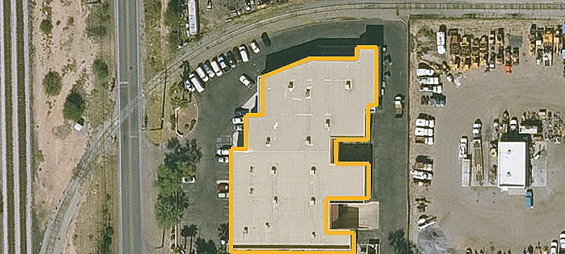 Flex Space with Dock and Grade Loading