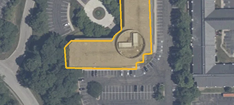 Office Building with Large Floorplates