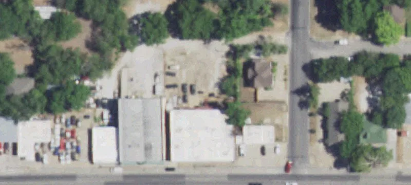 Masonry Multi-Tenant Strip Center Space