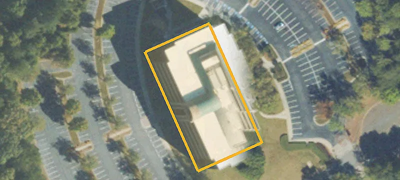 Renovated Office Building with Patio Wi-Fi