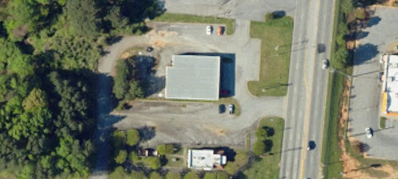 Multi-Tenant Shopping Center with New Leases