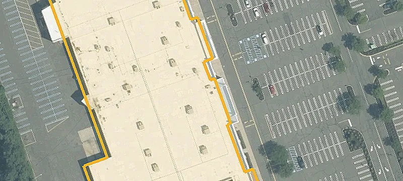 Shopping Center Anchored by Bed Bath & Beyond