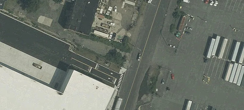 Warehouse with Six Tailgates