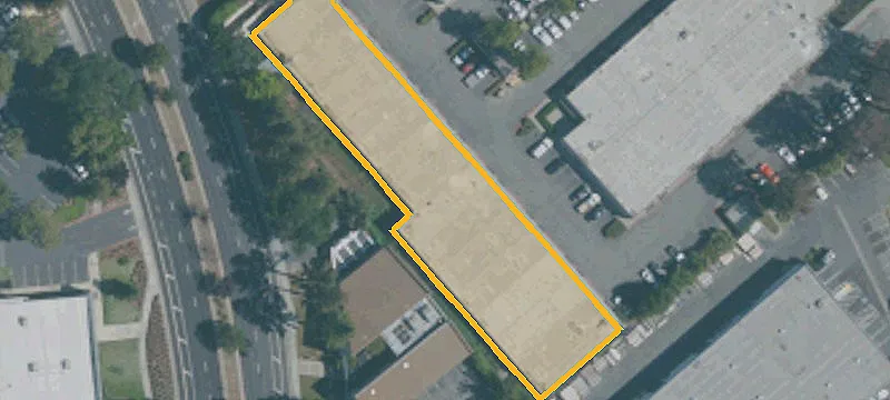 Warehouse with Grade Level Loading