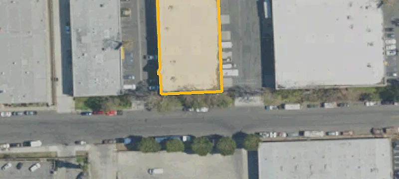 Warehouse Space in Multi-Tenant Business Park
