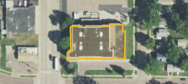 Corner Office Suites with High Visibility