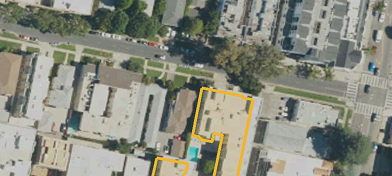 6-Unit Apartment Building