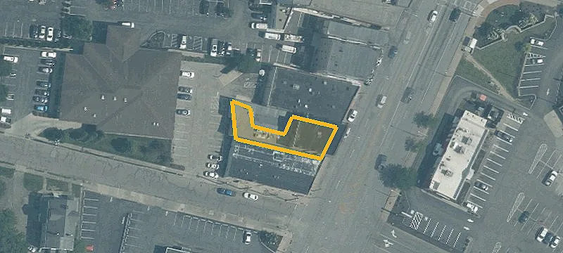 Retail Space with Two Suites
